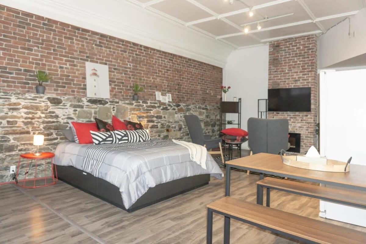 Cozy Studio In The Heart Uptown Saint John! Parking Coffee Apartment Exterior photo